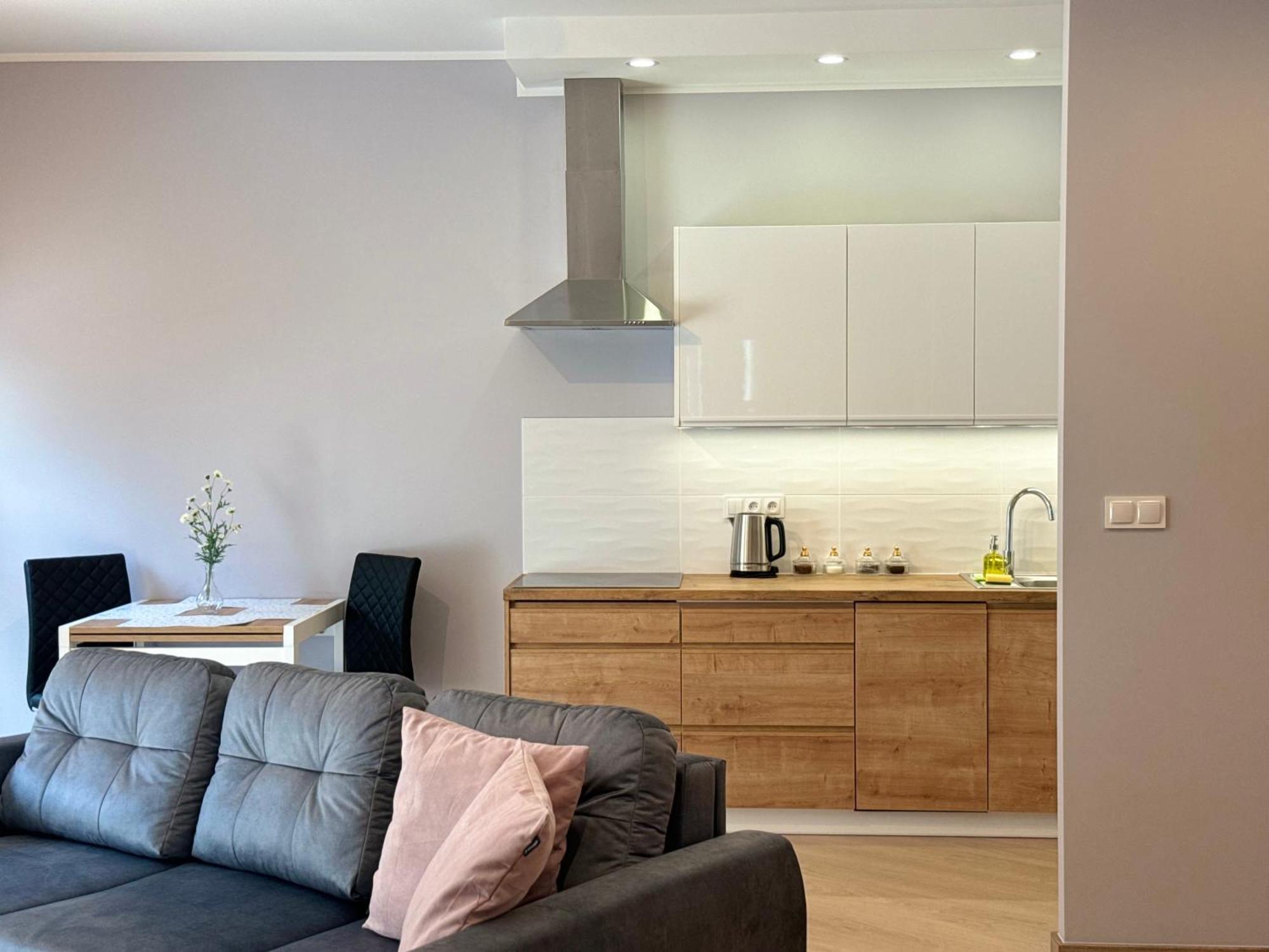 פוזנן Good Time Apartments Dabrowskiego 58 מראה חיצוני תמונה