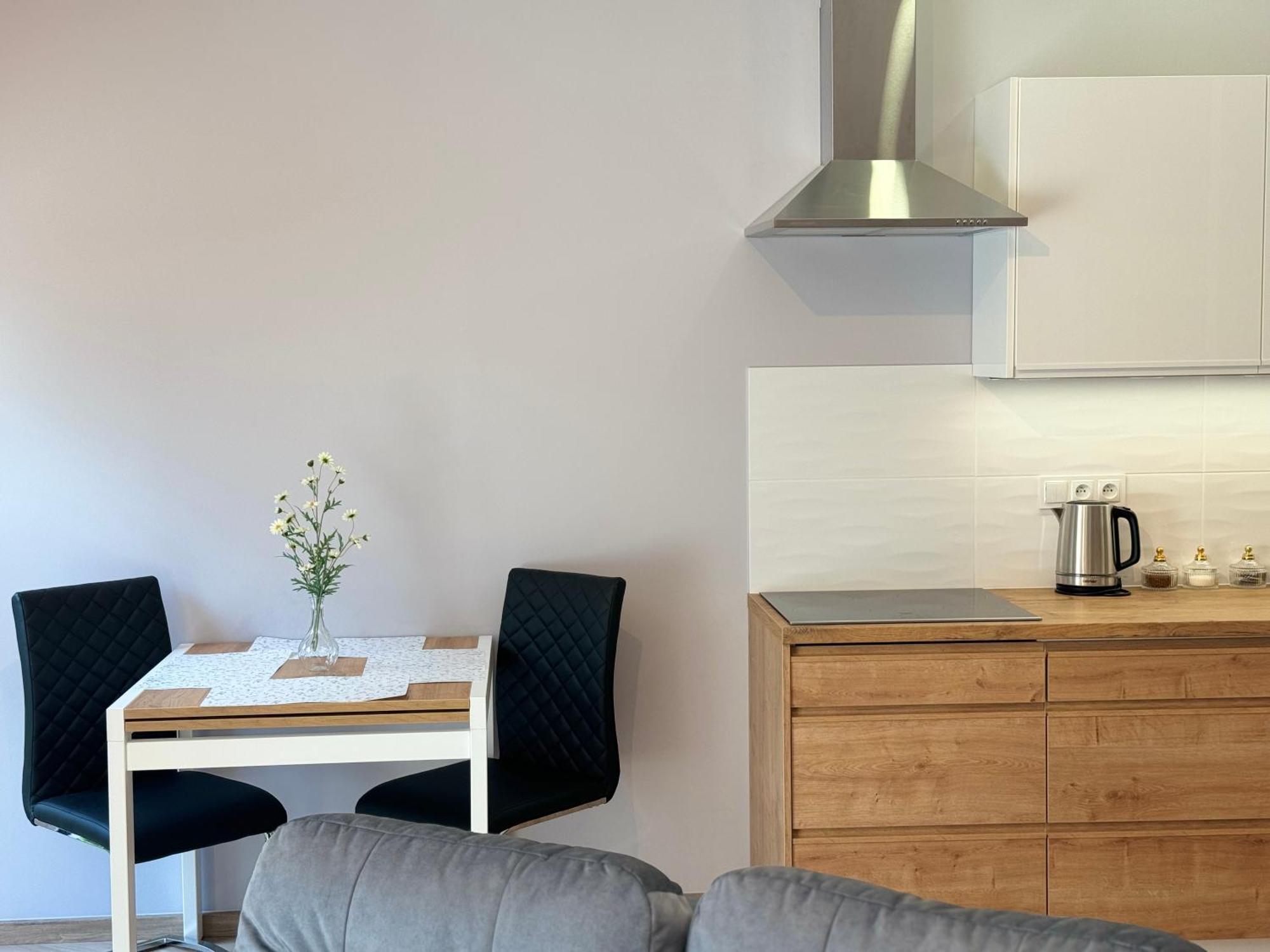 פוזנן Good Time Apartments Dabrowskiego 58 מראה חיצוני תמונה